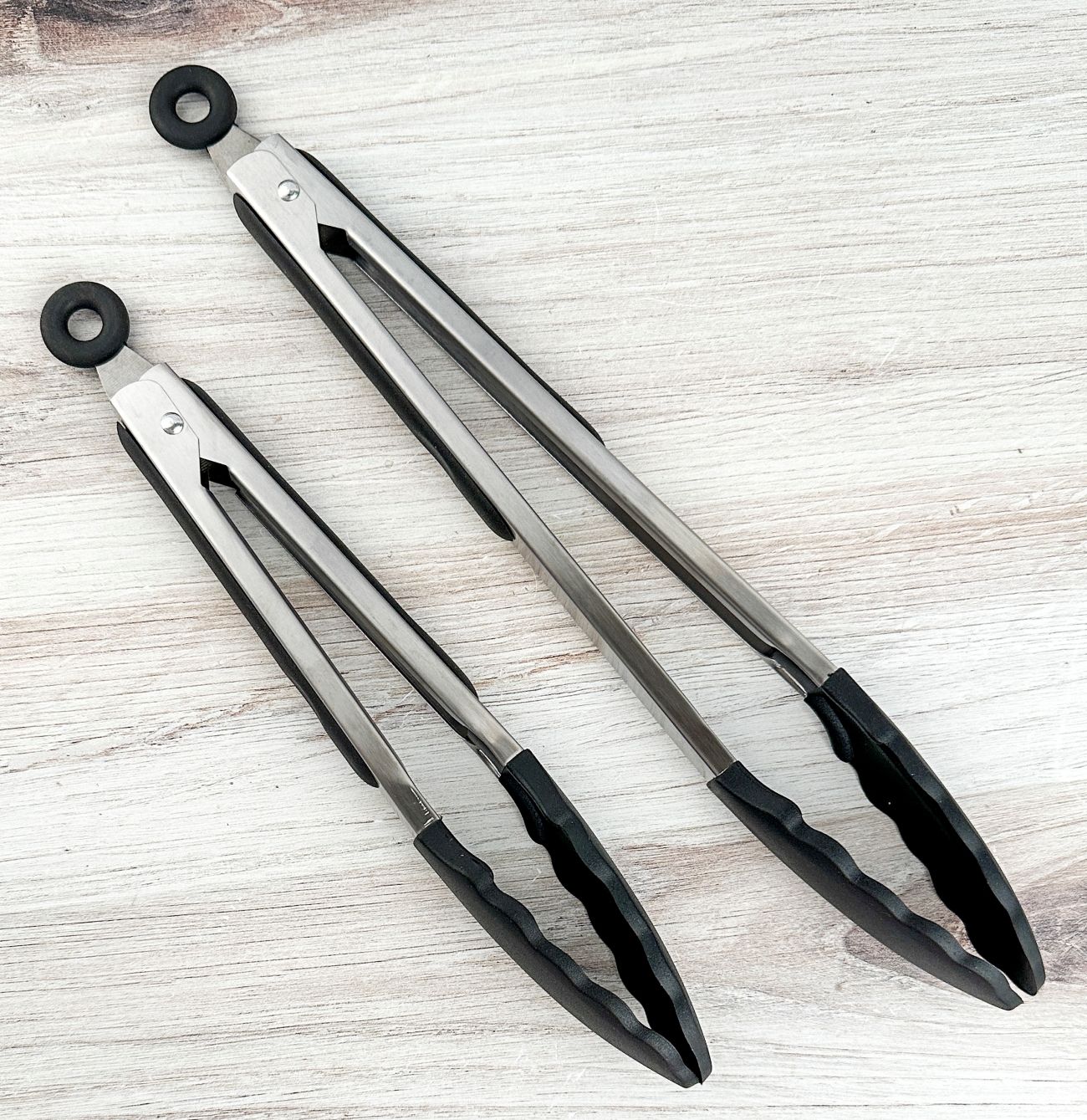 Tongs